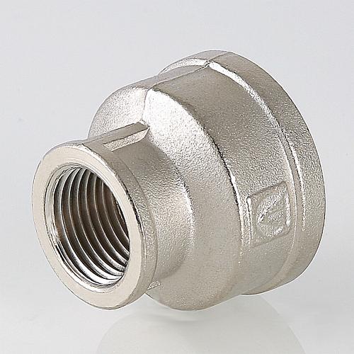 Valtec 1 1/4" x 1/2" Латунная никелированная муфта